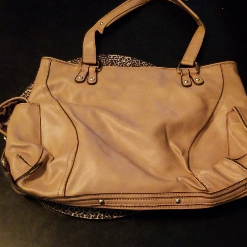 Mora Mara Tan Leather Purse